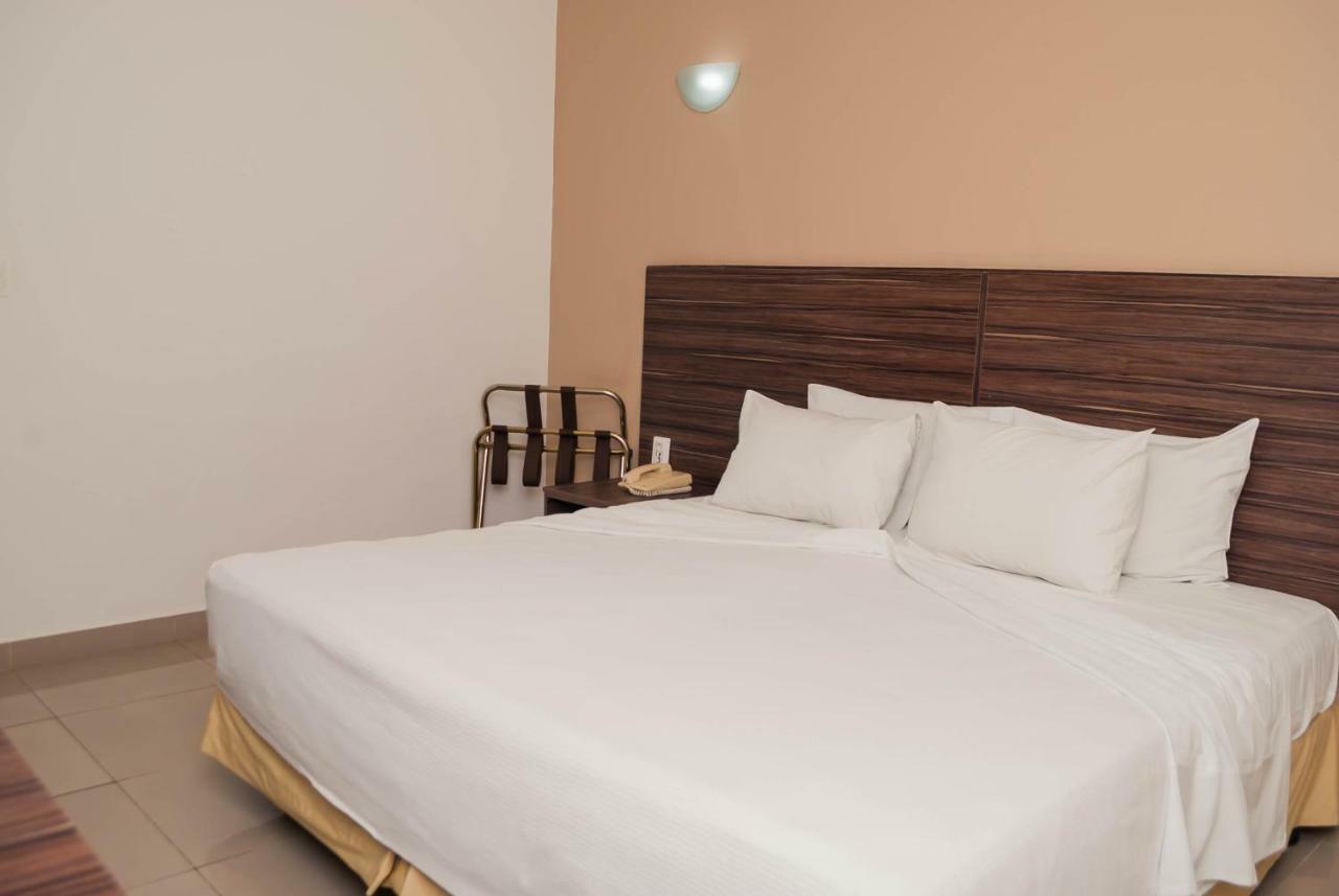 Abba Hotel Betim Exteriér fotografie